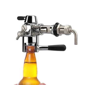 זכוכית של בקבוק בירה מילוי דה-קצף ברז הבירה,בירה, בר מכונת כלי